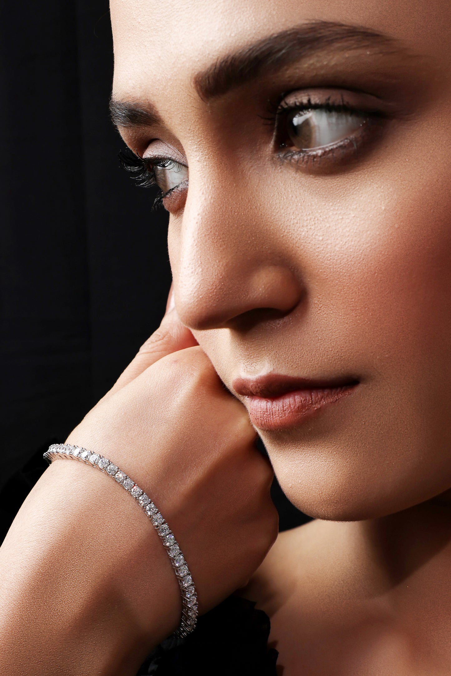 Tennis bracelet