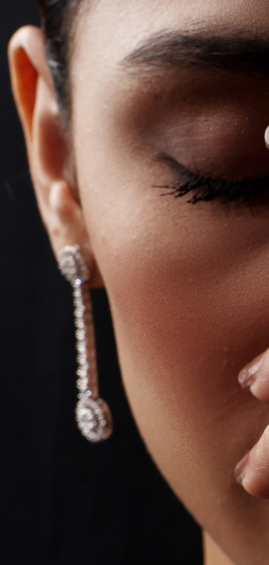 Luster earrings